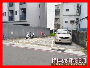 誠昱/正東區8米路美建地