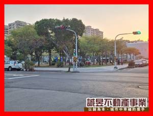 誠昱/鄭子寮10米路方正.